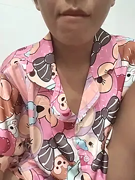 Sexyladzy online show from September 18, 2025, 1:47 pm