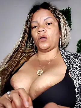 Snapshot of Eva_Luxei chatting on February 4, 2026, 4:40 am Eva Luxei online show from February 4, 2026, 4:40 am