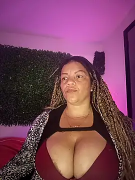 Snapshot of Eva_Luxei chatting on November 1, 2025, 1:38 pm Eva Luxei online show from November 1, 2025, 1:38 pm