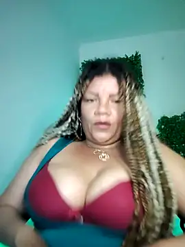 Snapshot of Eva_Luxei chatting on February 28, 2026, 3:06 am Eva Luxei online show from February 28, 2026, 3:06 am