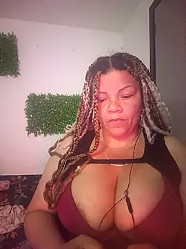 Snapshot of Eva_Luxei chatting on January 6, 2026, 5:22 am Eva Luxei online show from January 6, 2026, 5:22 am