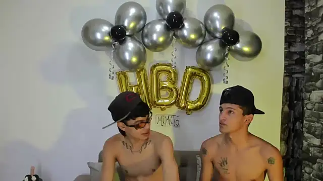 gustavo saaled19  online show from November 14, 2025, 11:41 pm