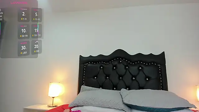 LilyQueen cg online show from October 21, 2025, 5:34 pm