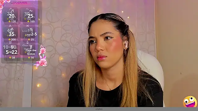 kata22sofia online show from October 29, 2025, 5:12 pm