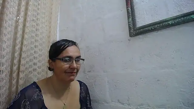 gabbyparker  online show from June 10, 2026, 7:09 am