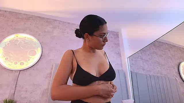 Snapshot of karla-ruiz chatting on February 25, 2026, 7:36 pm karla-ruiz online show from February 25, 2026, 7:36 pm