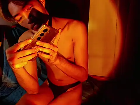 Snapshot of addicted_to_alex chatting on November 29, 2025, 10:26 am addicted to alex online show from November 29, 2025, 10:26 am