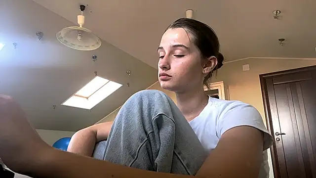 Snapshot of DarlineBrustera chatting on September 11, 2025, 2:28 pm DarlineBrustera online show from September 11, 2025, 2:28 pm