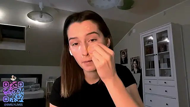 Snapshot of DarlineBrustera chatting on November 30, 2025, 2:18 pm DarlineBrustera online show from November 30, 2025, 2:18 pm