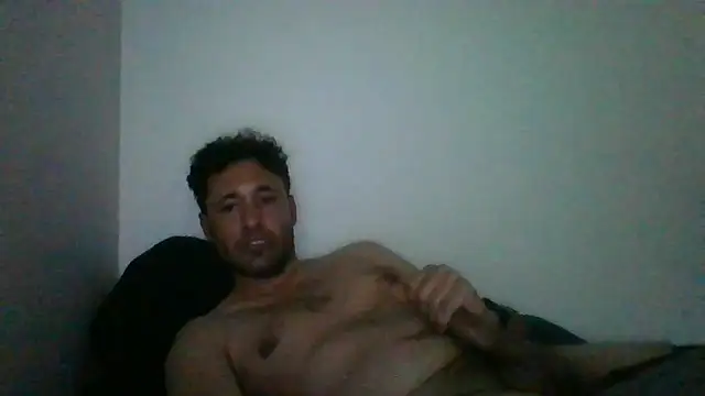 Snapshot of micgolf2025 chatting on October 21, 2025, 12:21 am micgolf2025 online show from October 21, 2025, 12:21 am