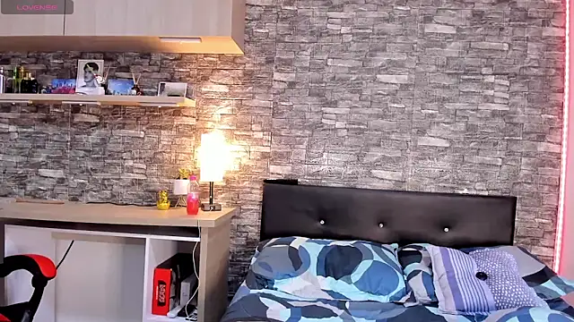 Snapshot of Theimperialboys_ chatting on December 4, 2025, 2:32 am Theimperialboys online show from December 4, 2025, 2:32 am