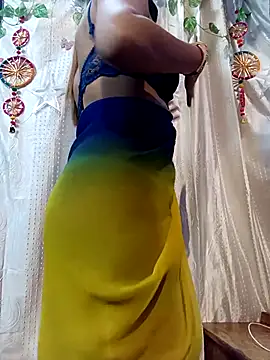 Snapshot of Jaanu-88 chatting on December 5, 2025, 5:55 pm Jaanu-88 online show from December 5, 2025, 5:55 pm