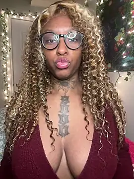 MistiSavannah online show from April 19, 2026, 11:00 am