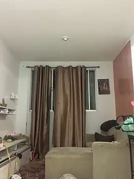 Snapshot of loirinhaszsp chatting on February 5, 2026, 1:23 am loirinhaszsp online show from February 5, 2026, 1:23 am