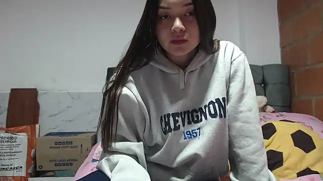 Noa Arez online show from November 13, 2025, 2:59 am