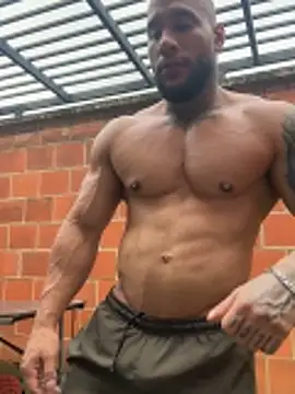 Snapshot of Andrew_Johnnson chatting on November 6, 2025, 4:00 pm Andrew Johnnson online show from November 6, 2025, 4:00 pm