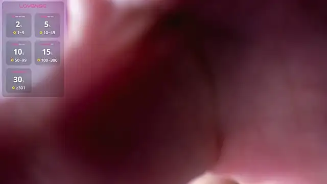 Snapshot of _laaura_ chatting on September 10, 2025, 5:12 pm laaura online show from September 10, 2025, 5:12 pm