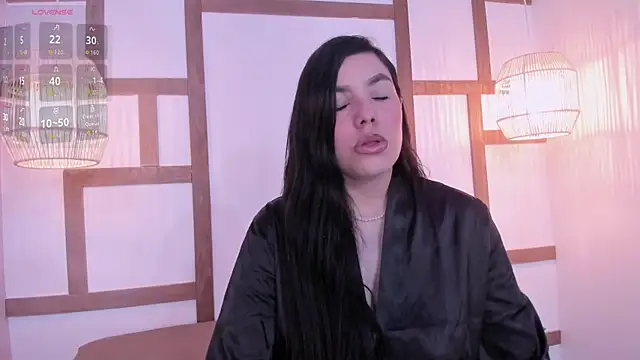 RenataLeclair online show from November 8, 2025, 5:16 pm