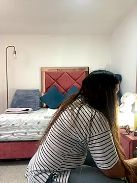 emma hot2006 online show from October 8, 2025, 5:02 pm