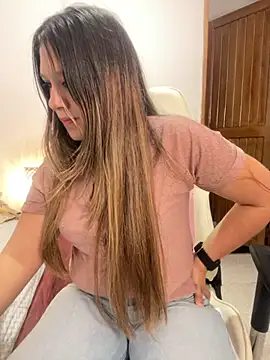 emma hot2006 online show from October 30, 2025, 6:27 pm