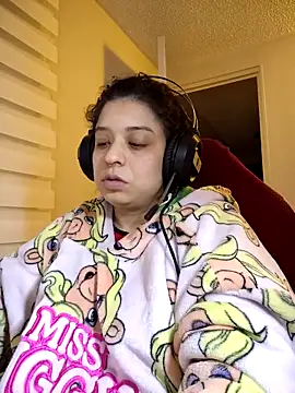 Snapshot of miss_carmila1 chatting on December 22, 2025, 4:01 am miss carmila1 online show from December 22, 2025, 4:01 am