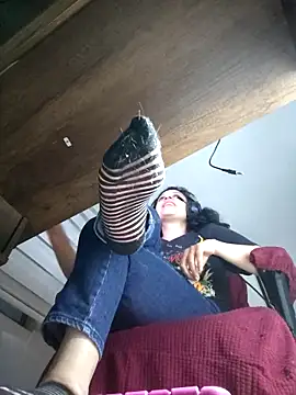 miss carmila1 online show from November 19, 2025, 11:38 pm