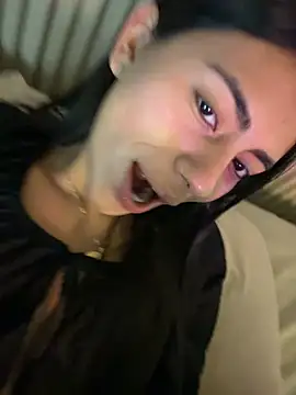 Snapshot of LilybethGray chatting on June 25, 2026, 1:03 am LilybethGray online show from June 25, 2026, 1:03 am