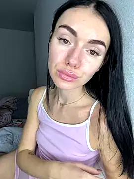 Snapshot of karrr__aaa chatting on October 22, 2025, 8:08 pm karrr aaa online show from October 22, 2025, 8:08 pm