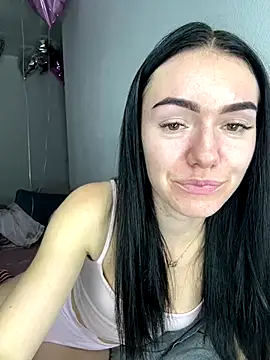 Snapshot of karrr__aaa chatting on December 17, 2025, 9:20 pm karrr aaa online show from December 17, 2025, 9:20 pm