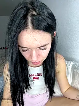 Snapshot of karrr__aaa chatting on November 13, 2025, 9:40 pm karrr aaa online show from November 13, 2025, 9:40 pm