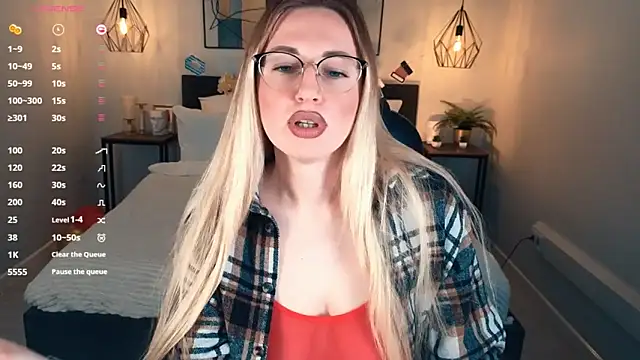 Snapshot of Lexi_terele chatting on October 2, 2025, 7:01 am Lexi terele online show from October 2, 2025, 7:01 am