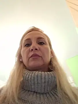 merlyn4 online show from November 26, 2025, 10:26 am