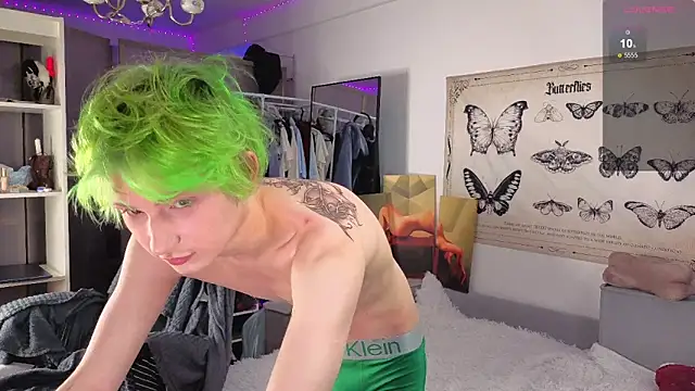 Your avatar online show from November 22, 2025, 9:24 pm