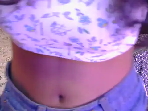 hoty-priya online show from December 20, 2025, 4:59 am