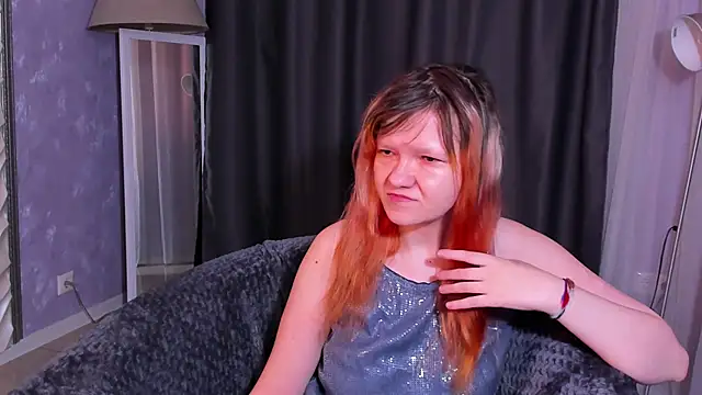 Snapshot of Nora_lovvvv chatting on September 10, 2025, 10:03 am Nora lovvvv online show from September 10, 2025, 10:03 am