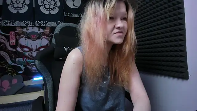 Snapshot of Nora_lovvvv chatting on September 23, 2025, 10:55 am Nora lovvvv online show from September 23, 2025, 10:55 am