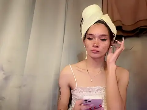 anastasia cums online show from October 28, 2025, 6:01 am