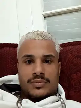 Snapshot of MorenoTatuado21c chatting on September 25, 2025, 10:49 pm MorenoTatuado21c online show from September 25, 2025, 10:49 pm