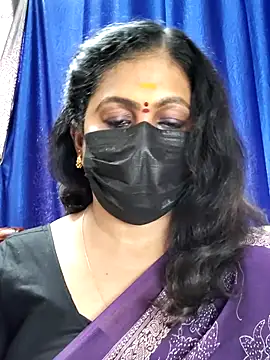 Snapshot of Sweetie_swetha37 chatting on October 29, 2025, 8:24 am Sweetie swetha37 online show from October 29, 2025, 8:24 am