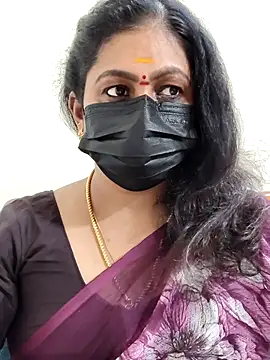 Snapshot of Sweetie_swetha37 chatting on November 13, 2025, 6:45 pm Sweetie swetha37 online show from November 13, 2025, 6:45 pm