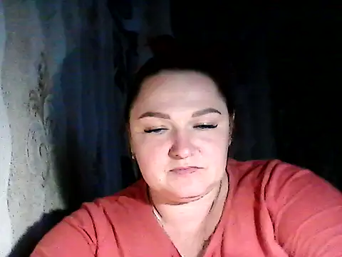 AngelQSky online show from November 16, 2025, 12:54 pm