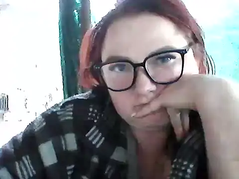 AngelQSky online show from September 19, 2025, 2:21 pm