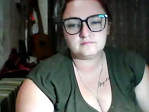 AngelQSky online show from September 23, 2025, 6:15 pm