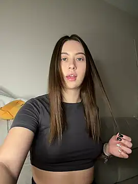 StellarAlice online show from April 25, 2026, 7:11 pm