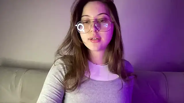 Snapshot of StellarAlice chatting on February 20, 2026, 11:06 pm StellarAlice online show from February 20, 2026, 11:06 pm