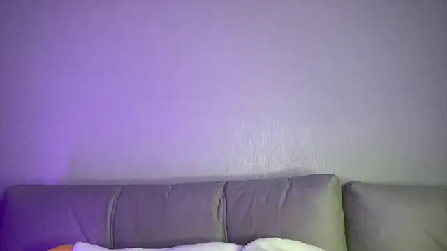 Snapshot of StellarAlice chatting on November 15, 2025, 2:54 pm StellarAlice online show from November 15, 2025, 2:54 pm