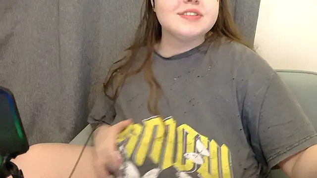 brattyprincessemma online show from February 4, 2026, 5:24 am