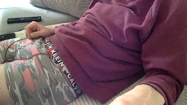 Breezydicksn online show from November 17, 2025, 2:10 pm