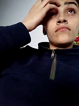 Crystal Star  online show from November 26, 2025, 6:24 am