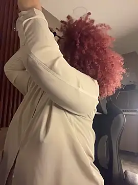 Enyagleam  online show from April 2, 2026, 3:13 am